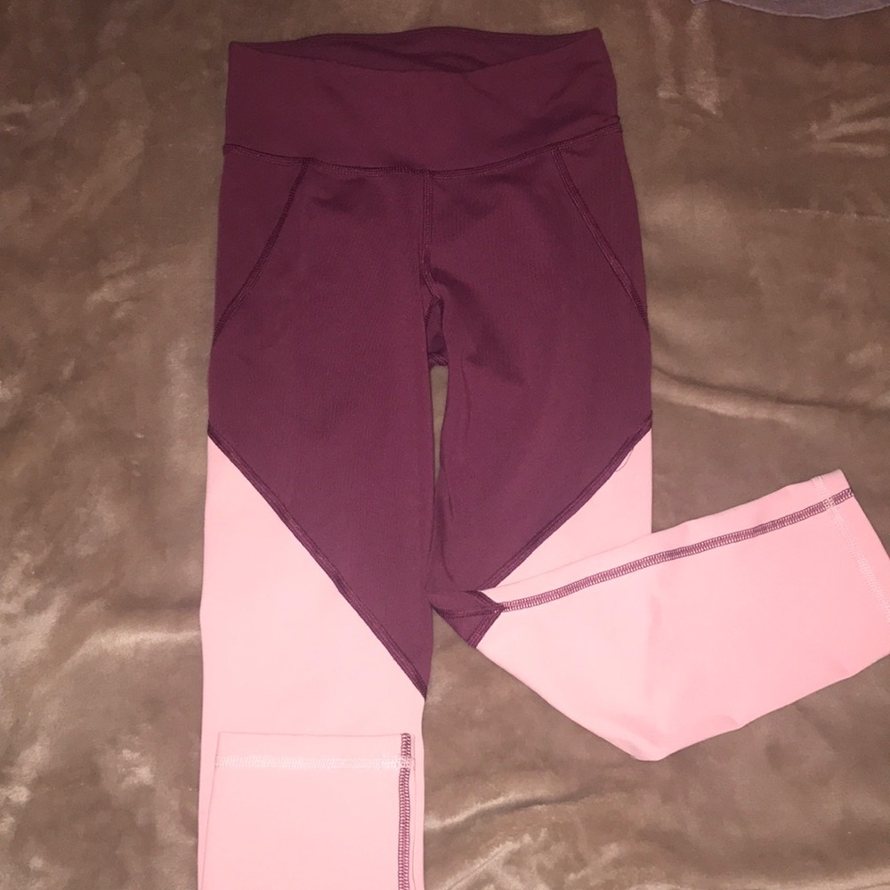 Magenta and pink leggings!